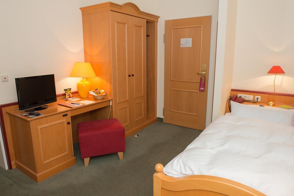 Hotel Jungclaus Wentorf bei Hamburg Ruang foto